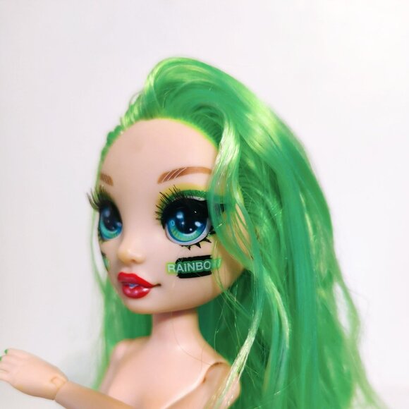 Rainbow High Jade Hunter Cheer Doll MGA 2020 - Picture 5 of 6